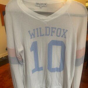 Comfy and cute Wildfox top - size M